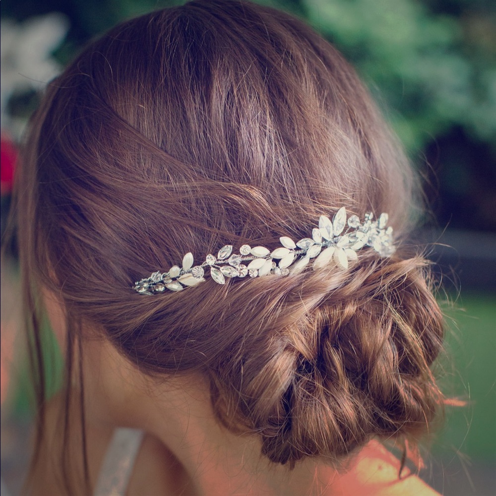 Bridal Hairpiece in Silver